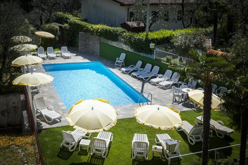 Garni Ischia 3*
